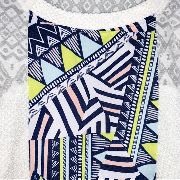 Miss Me • Printed Short Sleeve Top - Picture 5 of 6